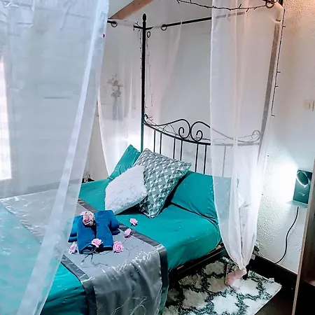 Maison Chaleureuse A Avec Cheminee Et Jardin Hébergement de vacances *
