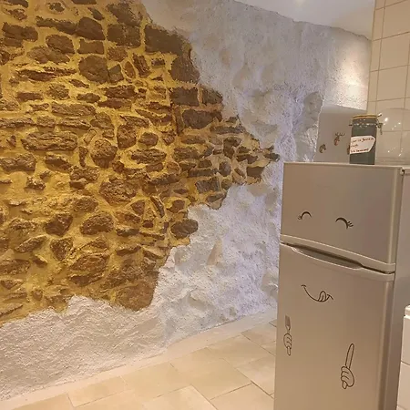 Hébergement de vacances Maison Chaleureuse A Avec Cheminee Et Jardin *