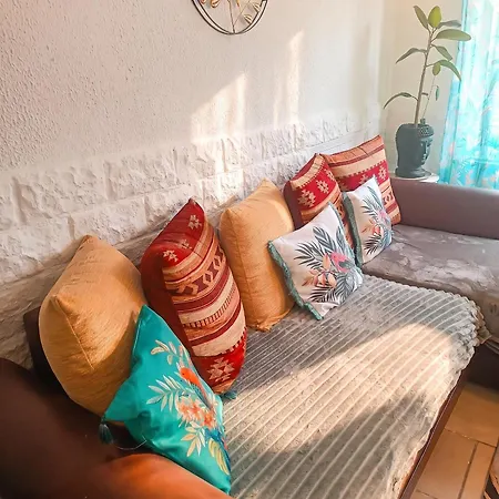 Maison Chaleureuse A Avec Cheminee Et Jardin Holiday home *