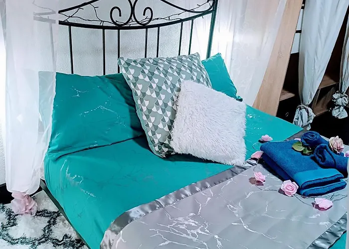 Maison Chaleureuse A Avec Cheminee Et Jardin