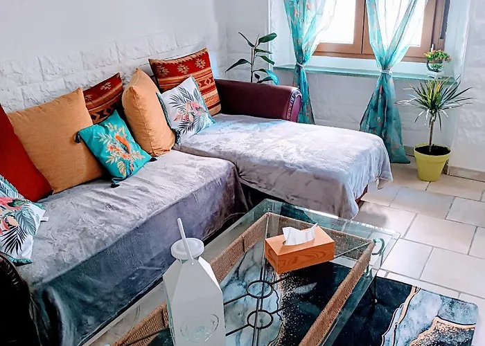 Maison Chaleureuse A Avec Cheminee Et Jardin *